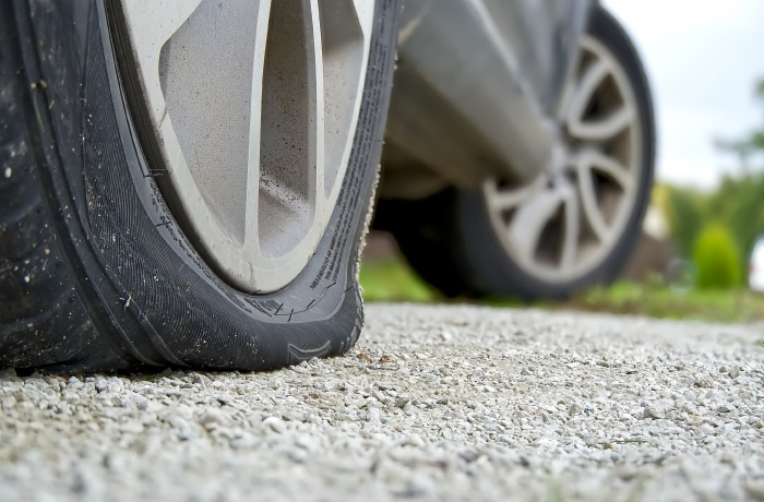 flat tire causes