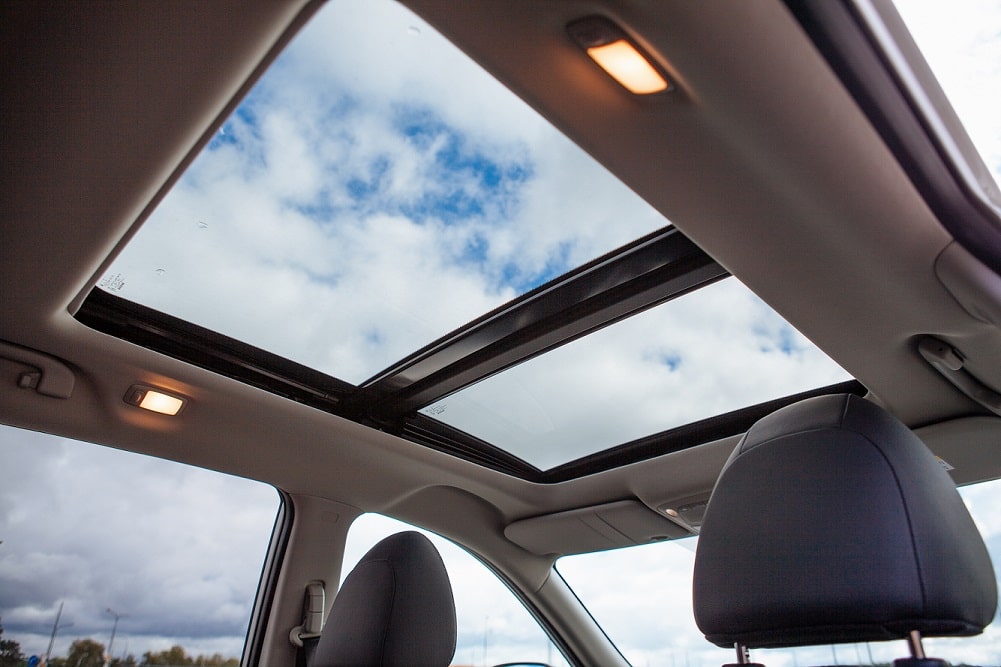 Pros & Cons of Having A Sunroof